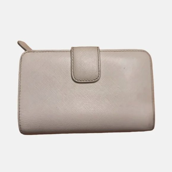 SALVATORE FERRAGAMO WALLET - Picture 2 of 8